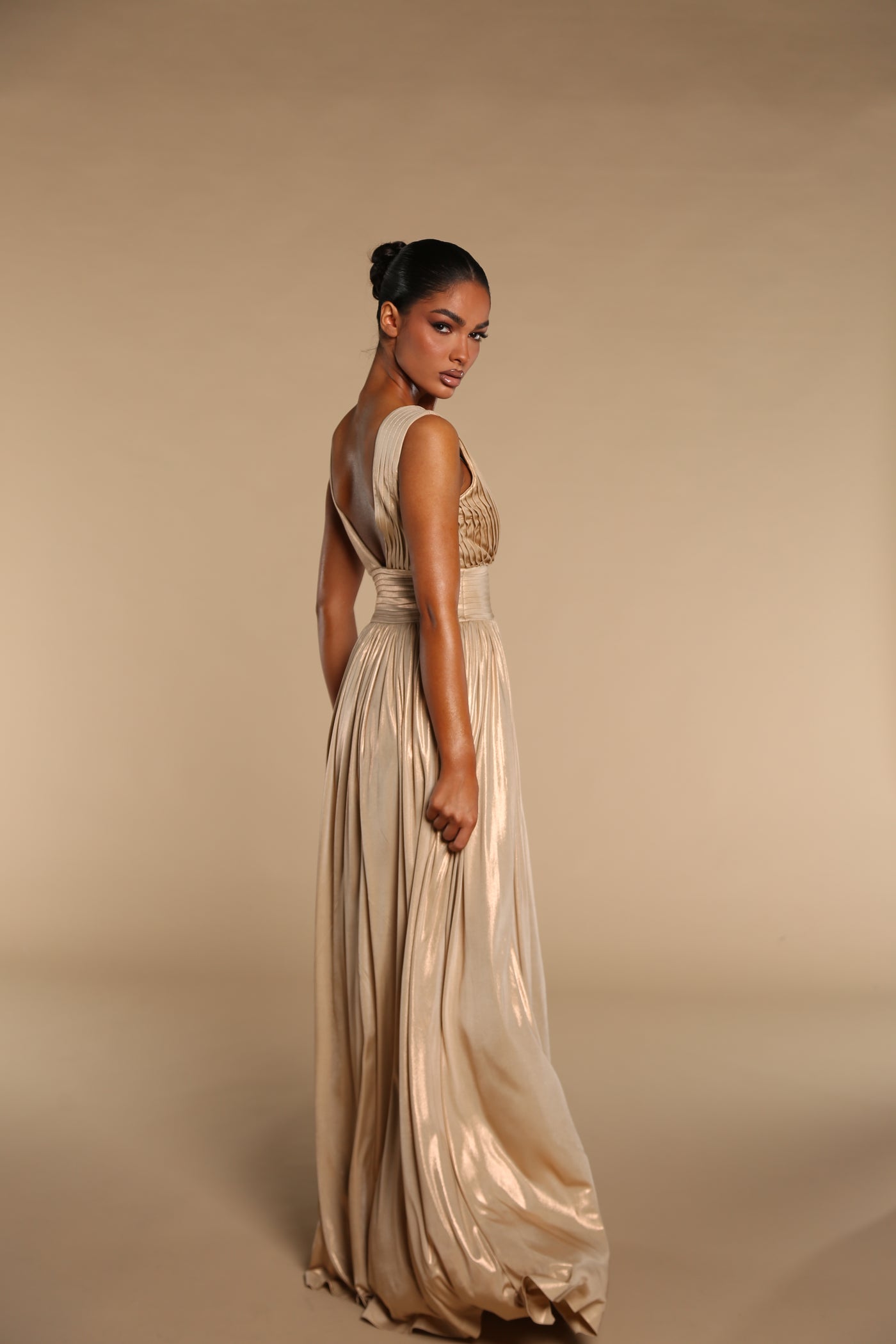 flowy goddess dress Flirla Romantic V-Neck Backless Long Sleeve Dress, Elegant Greek Style White Gown Fall light silk chiffon Lilac Halter Gown for Prom
